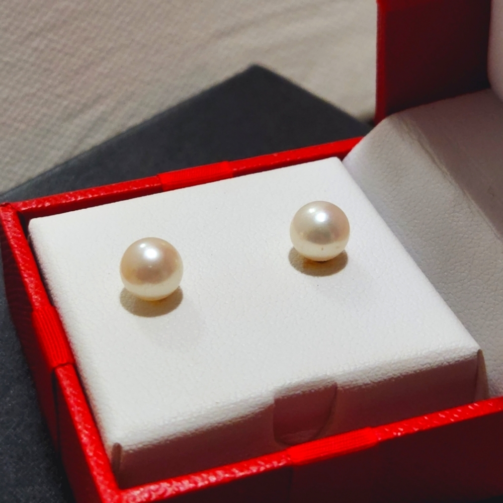 R & H Macy's Cultured Pearl Studs